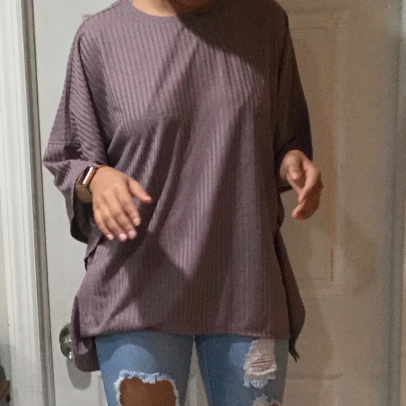 MARLA WYNNE Tops - MARLA WYNNE TOP SIZE S